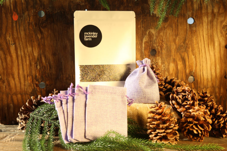 Lavender farm in Kelowna selling wholesale dried bulk lavender flowers